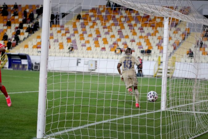 Süper Lig: Yeni Malatyaspor: 1 - Fenerbahçe: 1 (Maç sonucu) 11