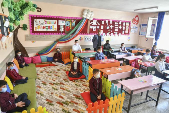 Gaziantep'te dezavantajlı mahallenin "koleji andıran" okulu dikkati çekiyor 3