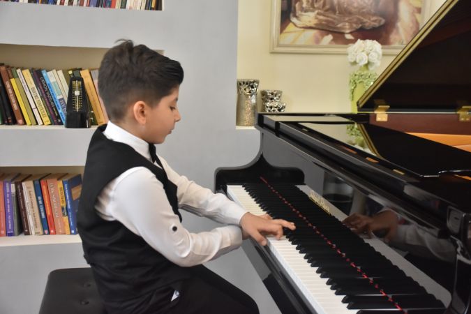 Piyanonun genç yetenekleri 6
