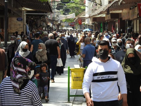 Gaziantep’te yasak öncesi korkutan görüntü 2