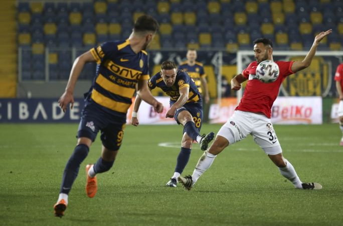 Maçtan Kareler...Süper Lig: MKE Ankaragücü: 0 - Gaziantep FK: 1 (Maç sonucu) 1
