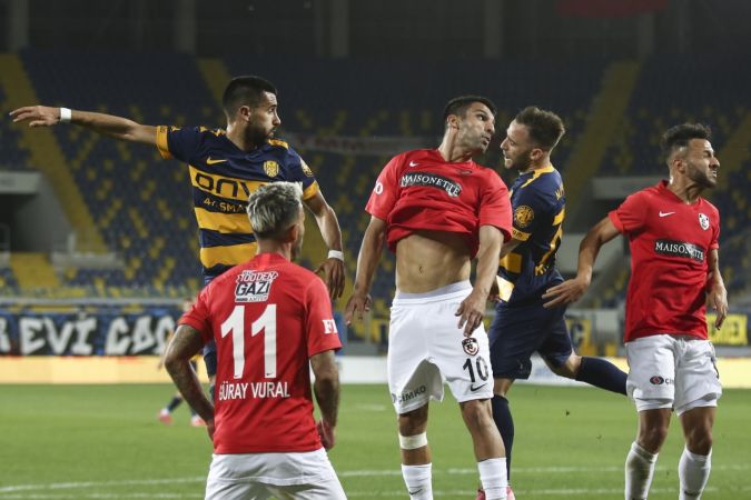 Maçtan Kareler...Süper Lig: MKE Ankaragücü: 0 - Gaziantep FK: 1 (Maç sonucu) 13