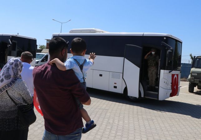 Gaziantep'te komandolar dualarla Suriye'ye uğurlandı 5