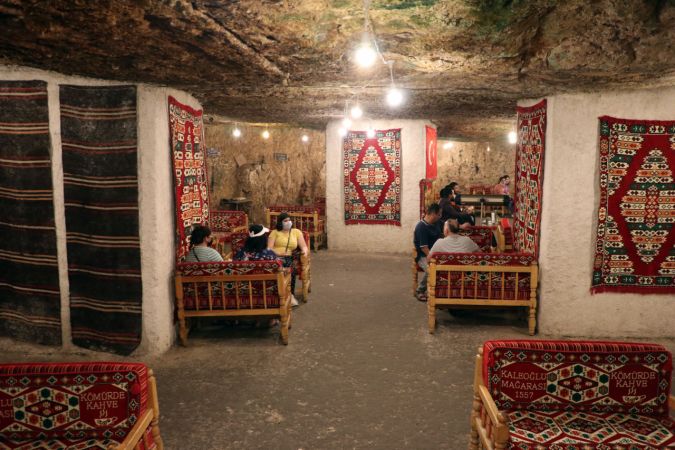 Gaziantep'in tarihi ve turistik mekanlarında kısıtlamasız cumartesi yoğunluğu 2