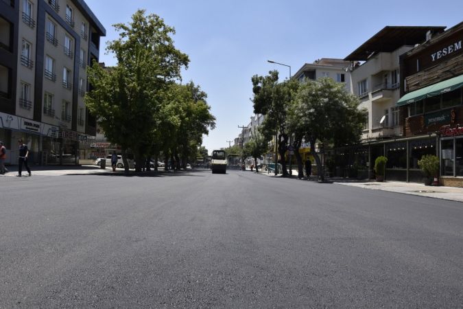 Büyükşehir, Ordu Caddesi’nin asfaltını yeniledi 2