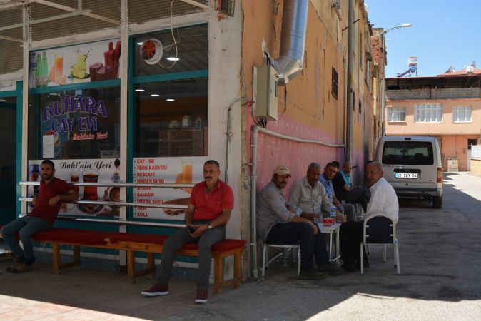 Gaziantep'te çay ocağı işletmecisinden 2 doz aşı olana Türk kahvesi ikramı 3