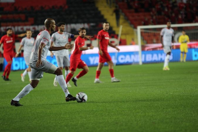 Foto Haber: Süper Lig: Gaziantep FK: 2-0 FTA Antalyaspor: Maç Sonucu 5