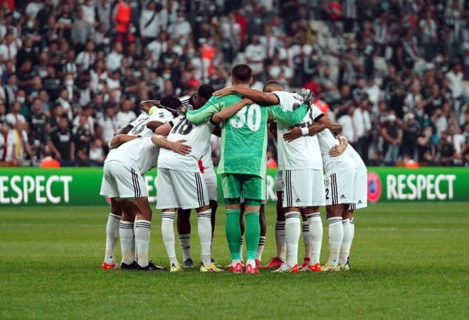 Maç Sonucu: Beşiktaş: 0 - Borussia Dortmund: 2  Beşiktaş bu sezonki ilk golünü Devler Ligi’nde yedi... 8