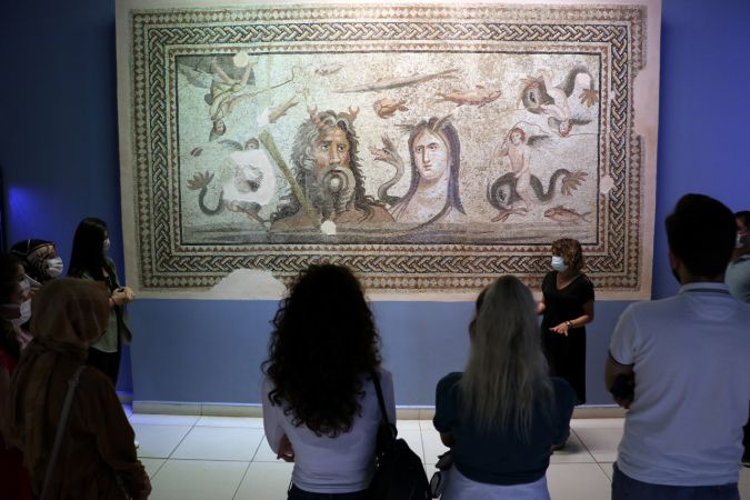 Zeugma Mozaik Müzesi'nin "gönüllü gençleri"ne tarihi ortamda müzecilik deneyimi 3