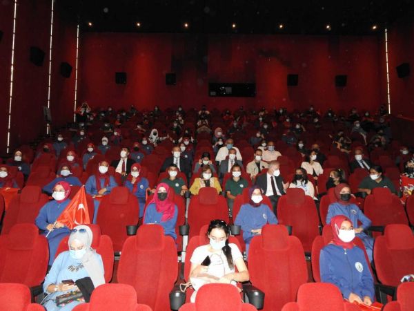 Gaziantep’te 35 bin öğrenci ’Akif’ filmini izleyecek 5
