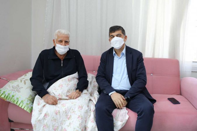 Foto Haber:Fadıloğlu, hastaları evlerinde ziyaret etti 1