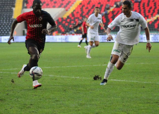 Foto Haber: Süper Lig: Gaziantep FK: 4 - Altay: 1 (Maç sonucu) 2