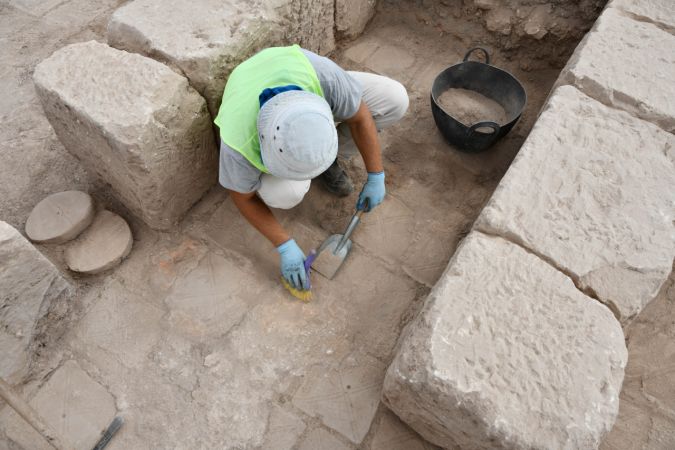Dülük Antik Kenti'ndeki kazılar farklı dinlerin tarihine ışık tutacak 16