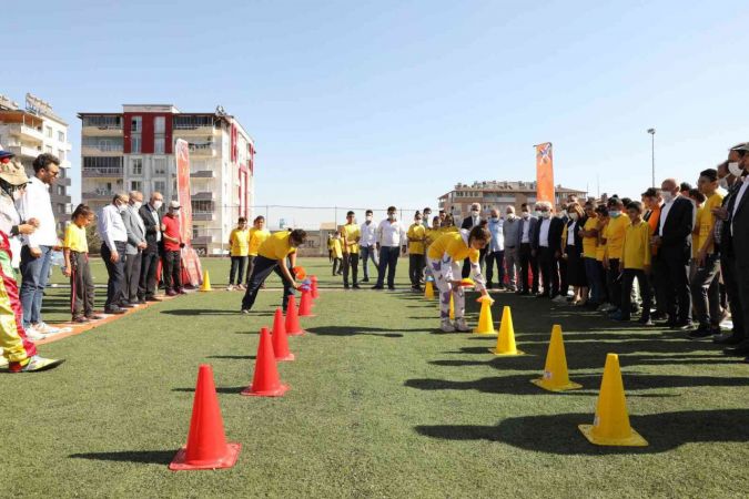 Foto Haber: Gaziantep Büyükşehir ilçe spor şenliklerinin startını Nurdağı’nda verdi 4