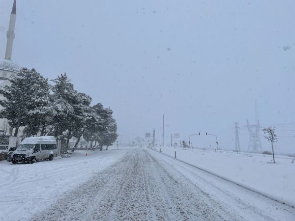 Son Dakika: Foto Haber...Gaziantep, Adıyaman, Şanlıurfa, Kilis, Malatya ve Kahramanmaraş'ta kar yağışında son durum 1