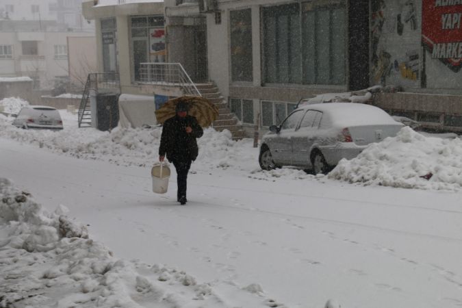 Son Dakika: Foto Haber...Gaziantep, Adıyaman, Şanlıurfa, Kilis, Malatya ve Kahramanmaraş'ta kar yağışında son durum 18