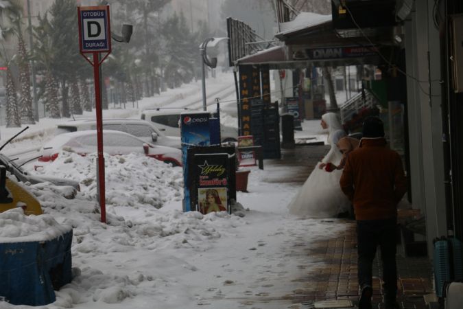 Son Dakika: Foto Haber...Gaziantep, Adıyaman, Şanlıurfa, Kilis, Malatya ve Kahramanmaraş'ta kar yağışında son durum 19