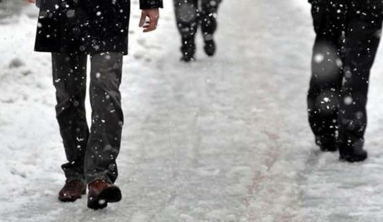 Foto Haber: Gaziantep'e Yoğun Kar Yağıyor! Peki Karda düşmeden nasıl yürünür? Karda yürümenin püf noktaları. 10