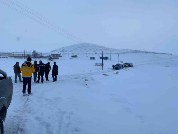 Son Dakika:   Vali Gül Gaziantep'te Çığ Uyarısı Yapmıştı! Erzurum’da çığ düştü: 2 kişinin kar altında kaldığı bölgeye ulaşılmaya çalışılıyor 6