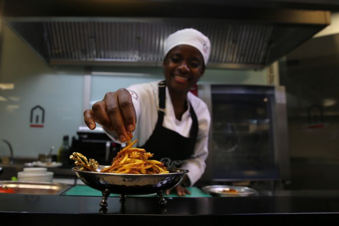 Nijeryalı Ruth, Gaziantep ve Türk yemeklerini Gaziantep'te öğreniyor 8