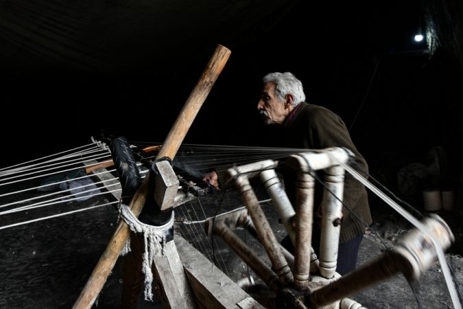Gaziantep'te yaklaşık 60 yıldır mağarada kendir üretiyor...Gaziantep'in Unutulan El Emeği Mesleği 13