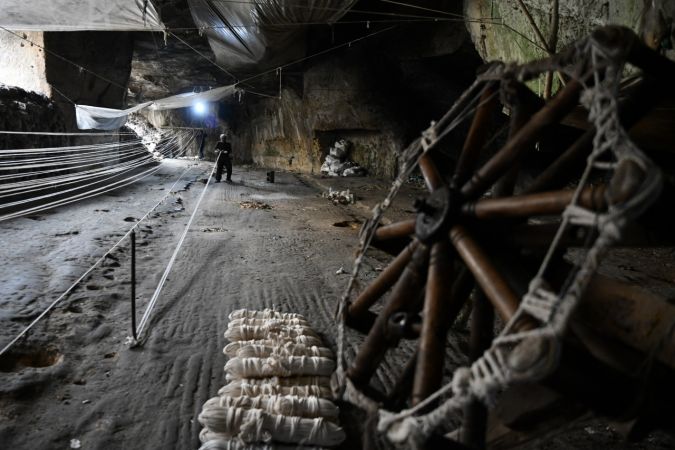 Gaziantep'te yaklaşık 60 yıldır mağarada kendir üretiyor...Gaziantep'in Unutulan El Emeği Mesleği 17
