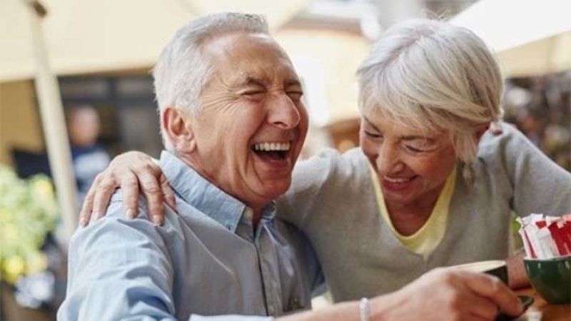 Emeklilere İçin Müjdeli Haber Resmen Duyuruldu: Kimliğiyle Gelen Emekliye 2000 TL Nakit Verilecek! Hemen Başvuru Yapabilirsiniz! 1