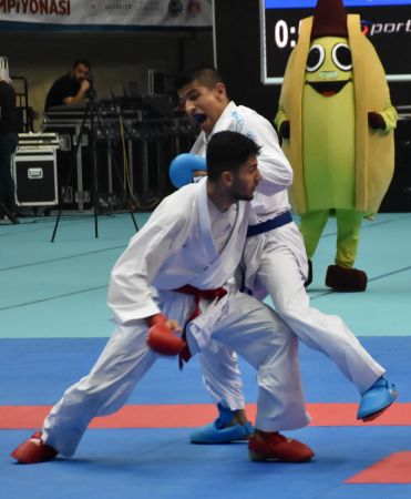 Gaziantep'te süren 57. Avrupa Büyükler Karate Şampiyonası'nda milli sporcular 6 altın, 1 gümüş madalya kazandı. 9