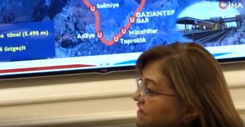 Gaziantep'e Gaziray'la Metro Geldi....Gaziantep Gaziray'da Sona Gelindi...Gaziray Gaziantep'te Trafik Sorunu Çözüldü! 5 kilometresi Yerin Atında 7