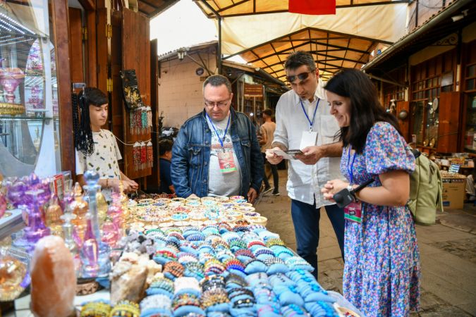Gaziantep'te Kültür ve Turizm Bakanlığı ile Büyükşehir Belediyesi iş birliğiyle düzenlenen 7. Uluslararası Turizm Filmleri Festivali için yurt dışından gelen katılımcılar Gaziantep'i gezdi 5
