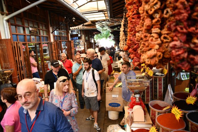 Gaziantep'te Kültür ve Turizm Bakanlığı ile Büyükşehir Belediyesi iş birliğiyle düzenlenen 7. Uluslararası Turizm Filmleri Festivali için yurt dışından gelen katılımcılar Gaziantep'i gezdi 10