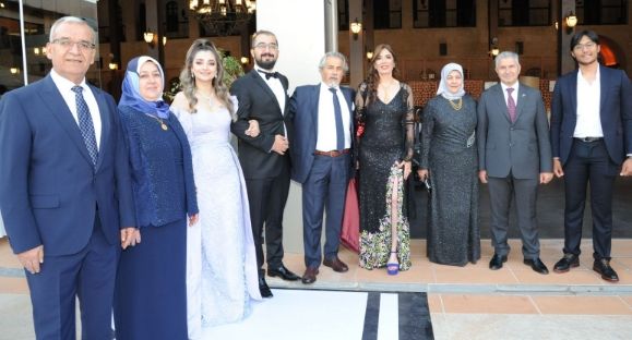 Gaziantep'te Muhteşem Düğün! Siyaset ve iş dünyası ile medikal sektörü ve sağlık sektörü düğüne akın etti 4