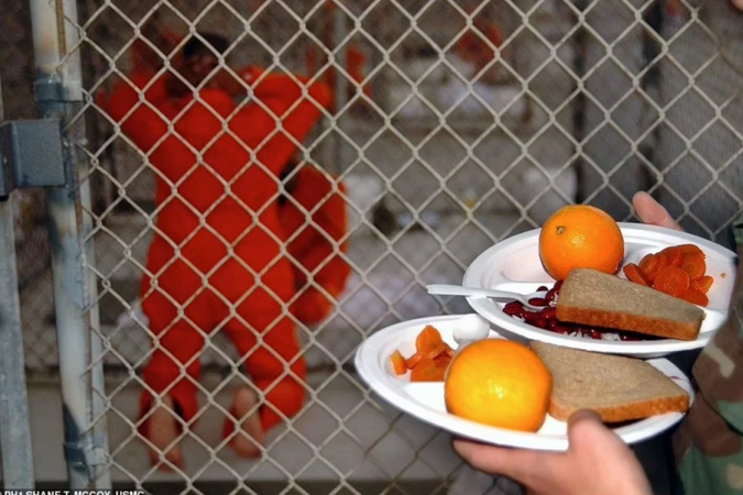 Yeryüzündeki Cehennem: Guantanamo! Dünyanın en kötü hapishanesi Guantanamo'nun ilk kez yayınlanan fotoğrafları 6