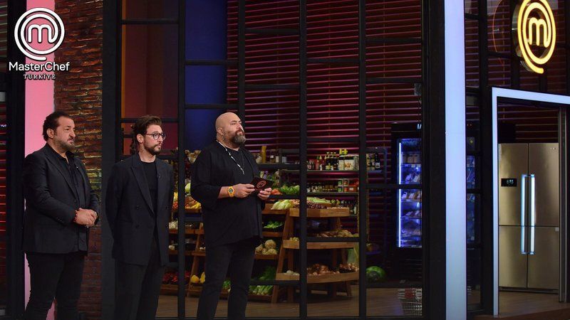 Masterchef’te O Ayrıntı Mideleri Bulandırdı, Yarışma Daha Başlamadan Bitme Noktasına Geldi! 2