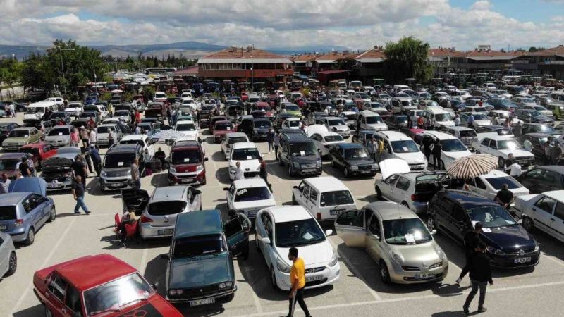 İkinci El Otomobil Satışlarına Yeni Düzenleme! Ticaret Bakanı Mehmet Muş Açıkladı: Sıfır Kilometre Araçlar Artık İkinci El Otomobil Pazarına... 1