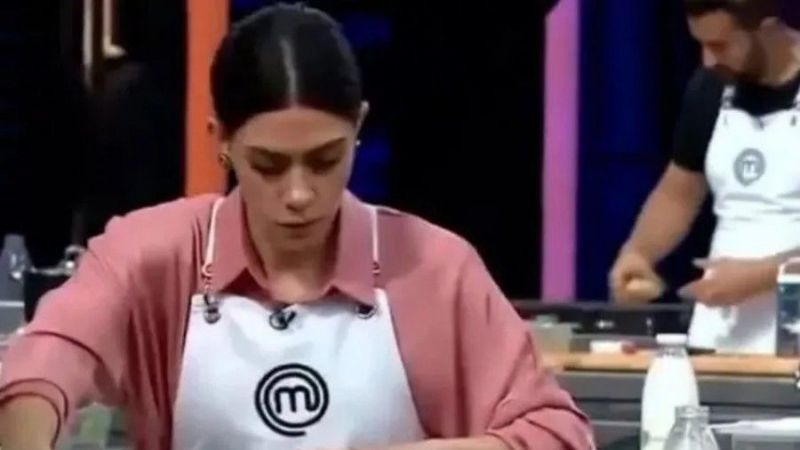 Yemek Yarışmasında İnanılmaz Hata! Masterchef Türkiye'nin Usta Şefi Mehmet Yalçınkaya, O Yarışmacıyı Affetmedi! Yarışması Stüdyodan Dışarı Çıkartıldı! 2