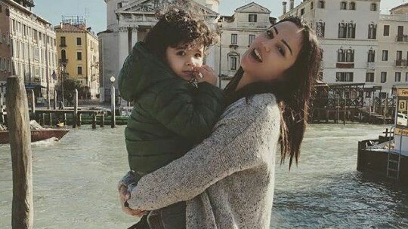 İtalyan Şef Danilo Zanna'nın Oğlu, Annesi Tuğçe Demirbilek İle Tatile Çıktı! Tuğçe Demirbilek'in Fotoğrafına Beğeni Yağdı! 2