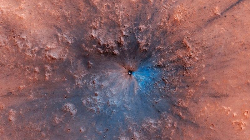 NASA açıkladı; Mars’ta yeni bir krater gözlendi! Böylesi ilk kez görüldü! Bilim insanları, görenlerin şaşkına döneceği yeni keşfi anlattı! 3