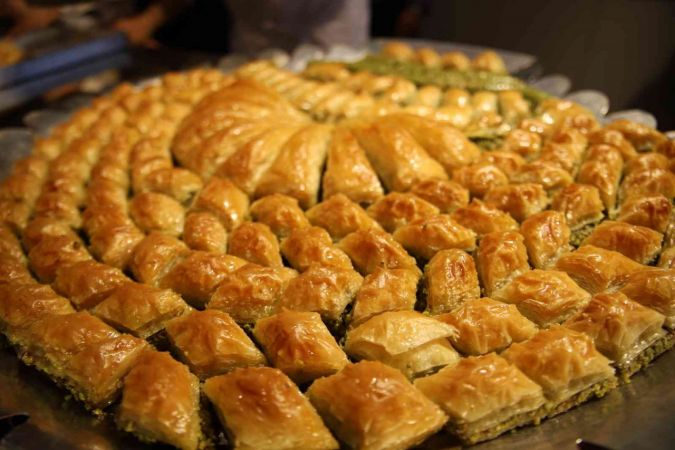 Gaziantep’in Kalbi Antep Meydanı’nda Türkiye’nin en büyük lezzet festivali düzenlendi 1