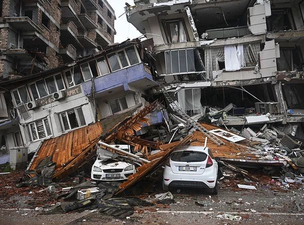 Depremin acı bilançosu kat ve kat arttı! Gaziantep’te yaşamını yitiren kişi sayısı yükseldi! İşte son durum 1