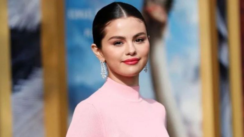 Selena Gomez, Kylie Jenner'a Fark Attı! İnstagramın Yeni Kraliçesi Artık Gomez! Jenner Kendi Ayağına Sıktı: İşte Gomez’in Yeni Takipçi Sayısı… 2