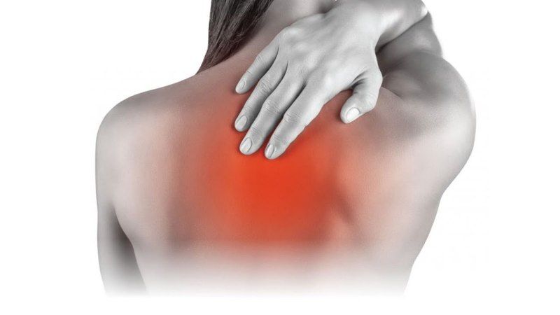 En etkili omuz genişletme hareketleri! Bu egzersizler ile sırt ve boyun ağrınızı giderin! 3