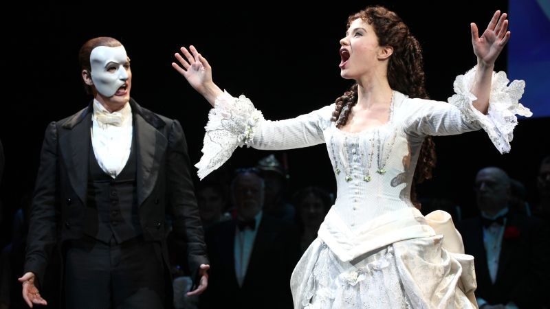 Broadway’in Operadaki Hayalet Müzikali Veda Ediyor! 35 Sene Sonra Son Defa Sahnelendi! 3