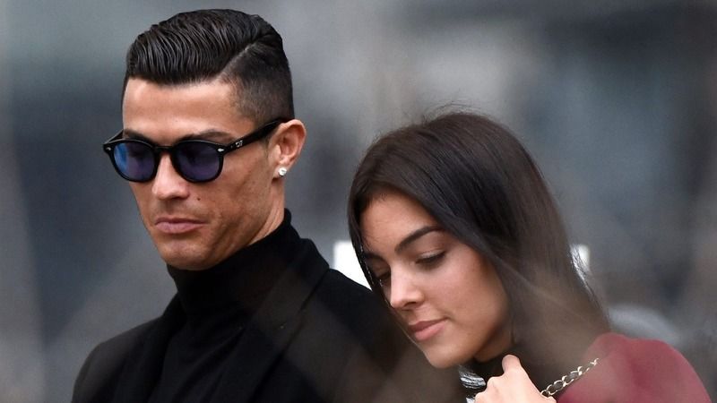 Cristiano Ronaldo kasıklarını tuttu, Elon Musk karşılığını verdi! 108 milyon takipçi şokta! 3