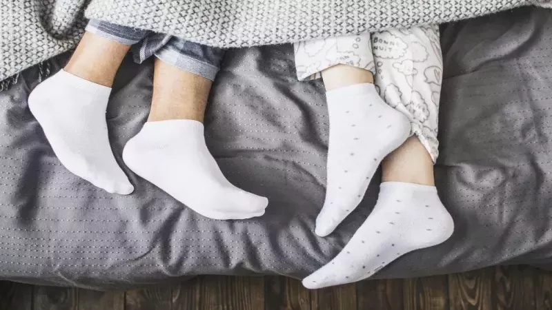 Gece Çorapla Uyuyanlar Sağlığını Tehlikeye Atıyor! Çorapla Uyumanın Zararları Nelerdir? 2