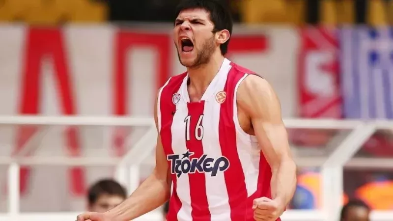 Olympiacos'ta Papanikolaou Telaşı! Fenerbahçe Maçında Sahada Olmayabilir... 2