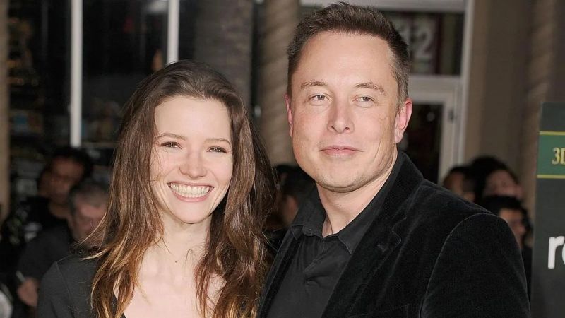 Elon Musk'ın en çapkın gecesi! Otel balkonundaki gizemli kadın kimdi? İşler yorunca… 5