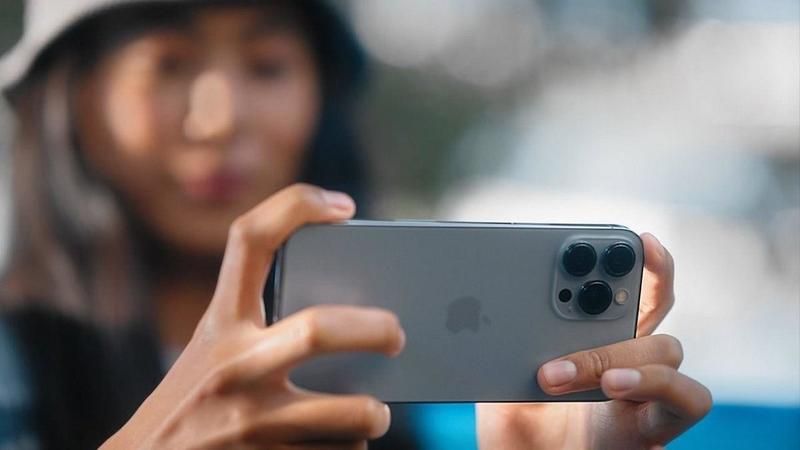 iPhone sahipleri dikkat! Cihazınız her 5 saniyede bir fotoğrafınızı çekiyor olabilir! 2