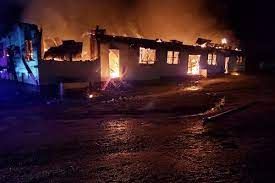 Guyana'da bir okul yurdunda yangın çıktı: En az 19 öğrenci hayatını kaybetti 2