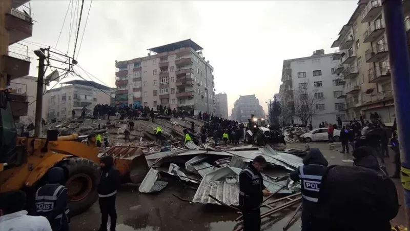 Kahramanmaraş depremlerinin ardından 38 bin artçı sarsıntı yaşandı.. Sakın girmeyin! 2